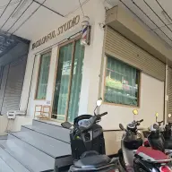 10 Colorful Studio
