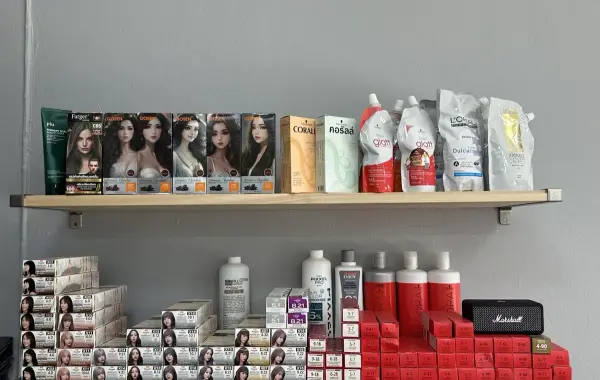 Aree at Hair Salon 2