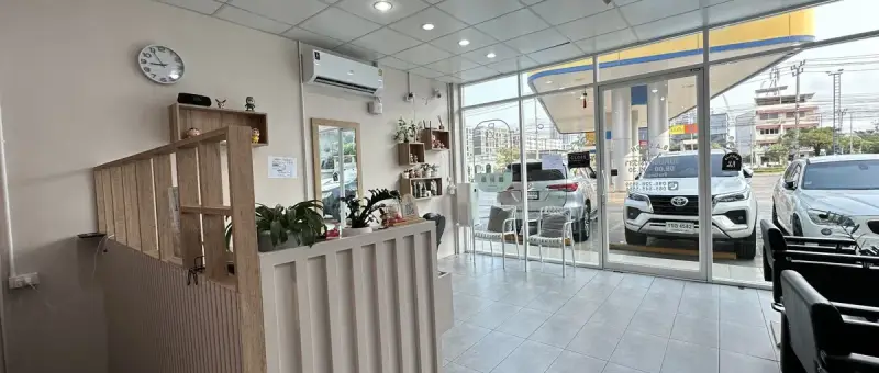 B.A SALON