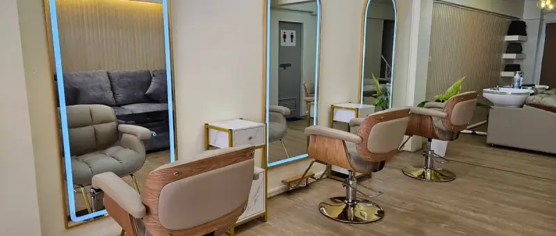 Bank Hair Center$
