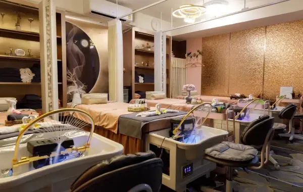 Charming Beauty &Spa 3