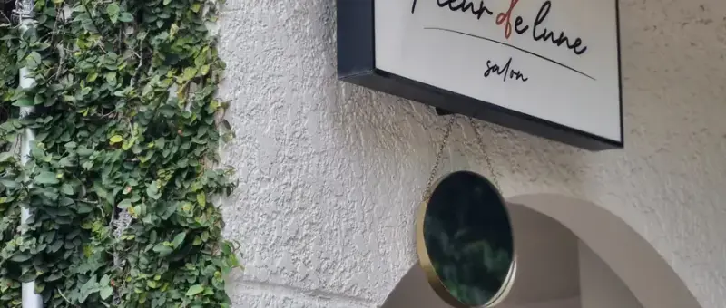 Fleur De Lune Salon