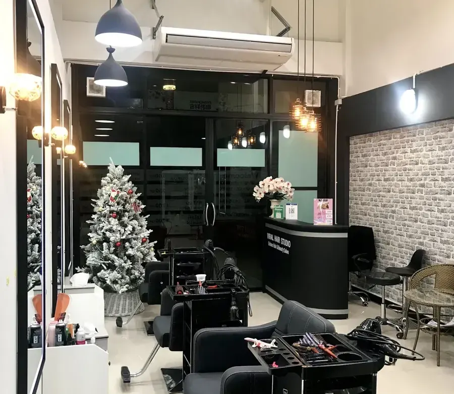 Garnish Salon