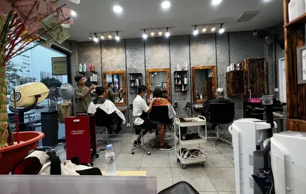 Hair Lover Salon (PTT Sathorn - Ratchaphruek) 2