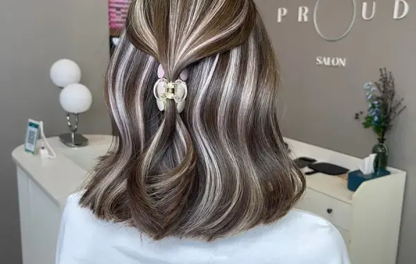 Proud Salon (The Oaks @Udomsuk) 2