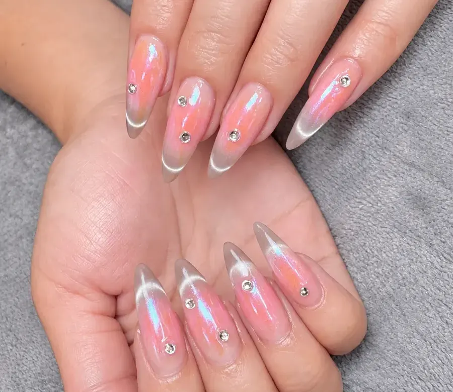 The Aura Nail (Thonglor)