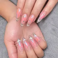 The Aura Nail (Thonglor)
