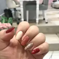 The House Salon at Ari